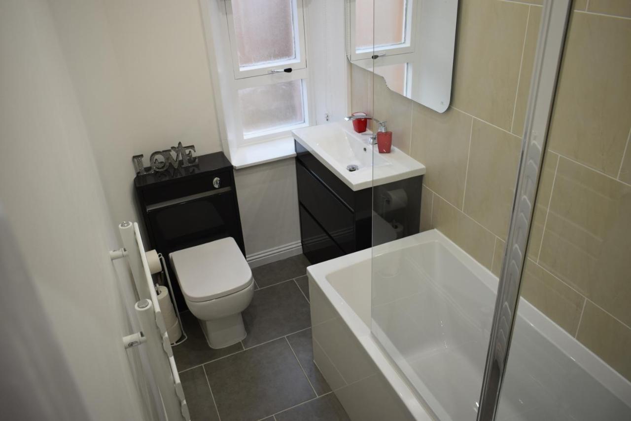 Glasgow Lovely Apartment D&N Eksteriør billede